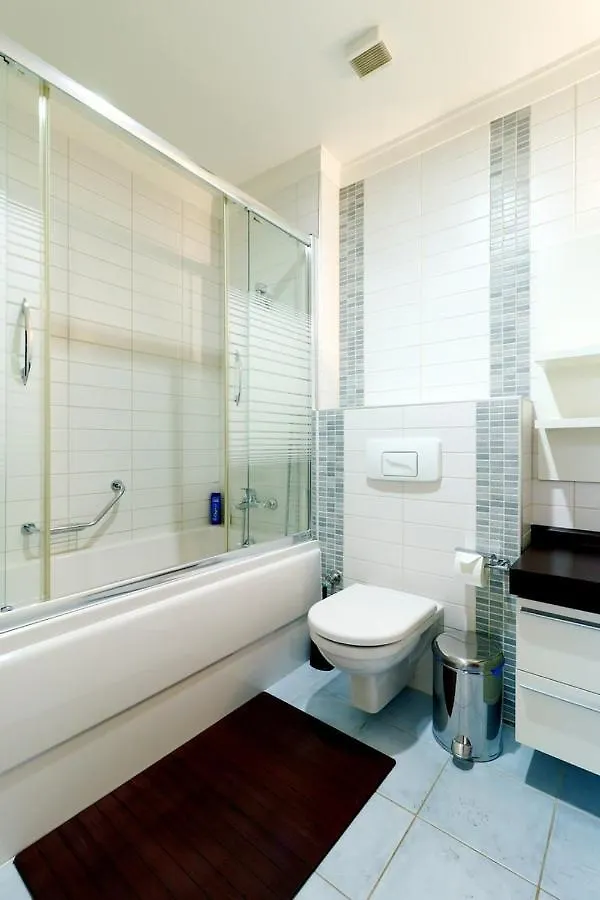 Emerald Apartment 布加勒斯特