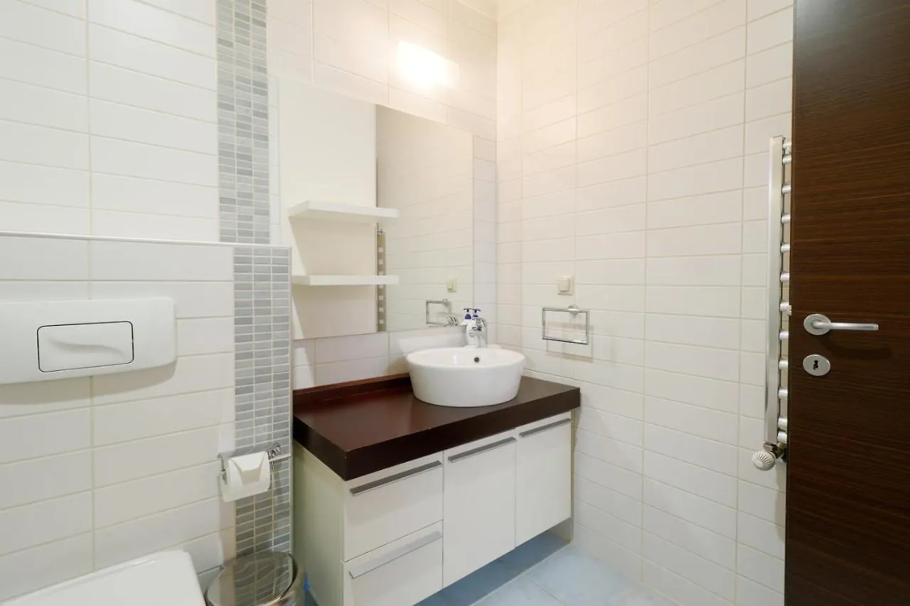 Emerald Apartment Bükreş 0*,  Romanya