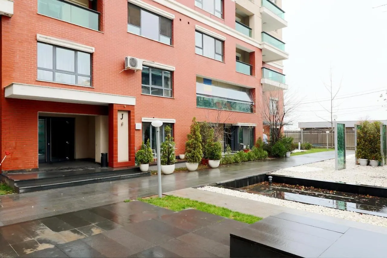 Emerald Apartment Bükreş
