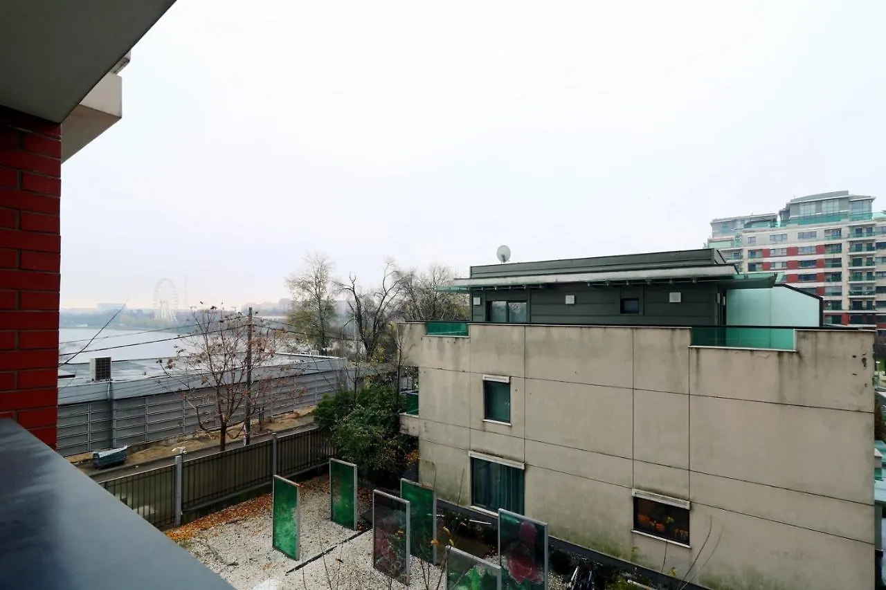 Emerald Apartment Bükreş 0*,